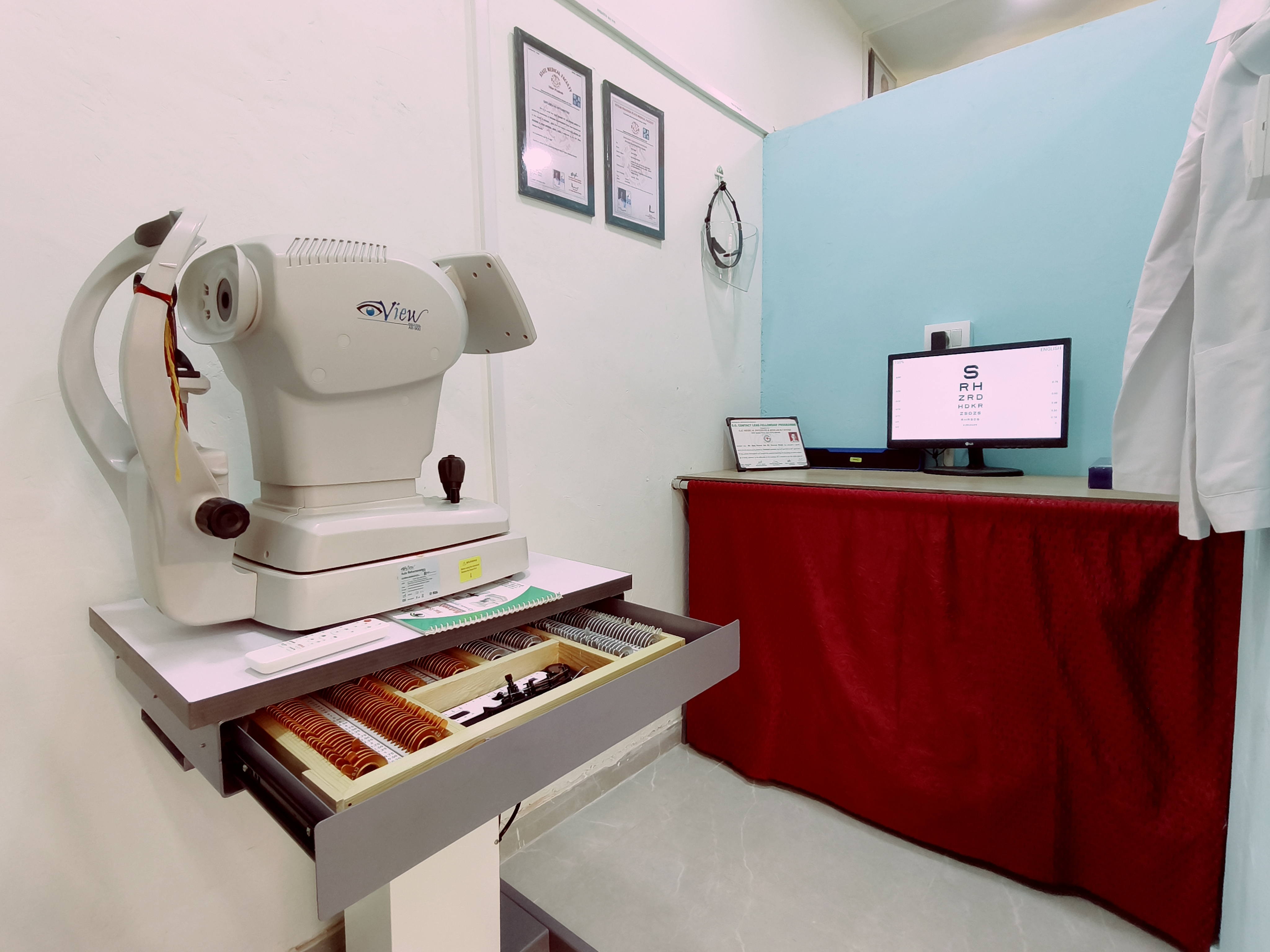 Full Clinical Examination Room